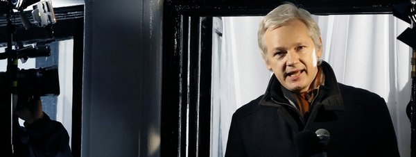 Assange denuncia que EE.UU ha "ocupado militarmente" Internet El-fundador-de-Wikileaks-Julia_54356537741_51351706917_600_226