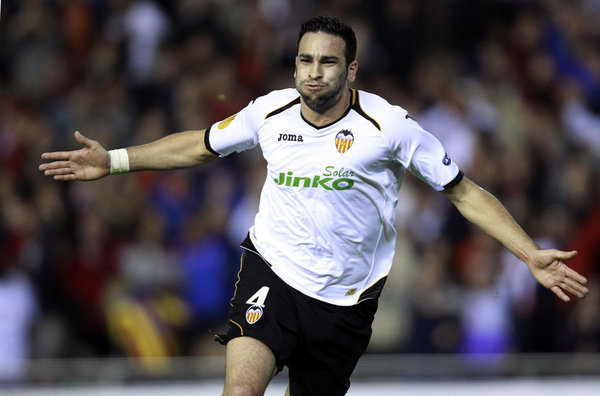 Roberto Sánchez y el SSC Napoli Valencia-s-Adil-Rami-from-Fran_54282170536_54115221154_600_396