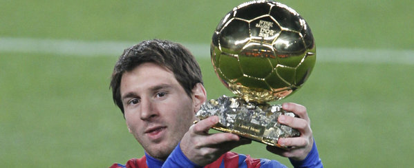 الإعلان عن المرشحين للكرة الذهبية لعام 2012  Leo-Messi-cuando-ofrecio-su-se_54321600421_54115221155_600_244