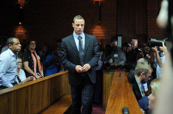 Oscar Pistorius rompe su silencio y honra a su novia un año despues de matarla  ALTERNATIVE-CROP-FILES-A-file-_54368168298_54115221154_600_396