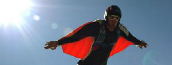 MUERE ÁLVARO BULTÓ El-wingsuit-el-deporte-de-ries_54379587147_51351706917_600_226
