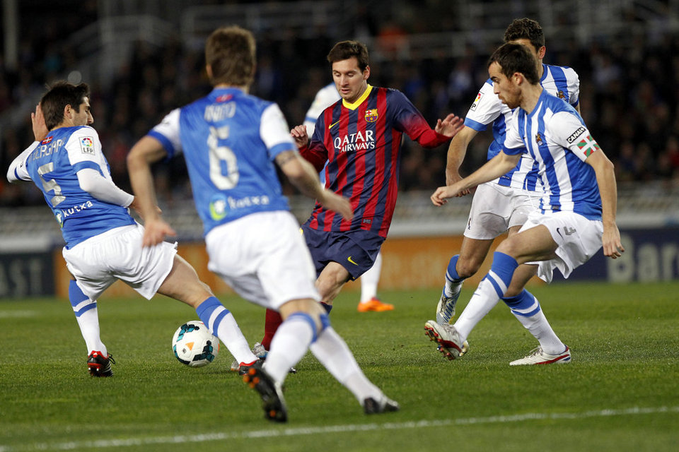 بالصور : مباراة ريال سوسيداد - برشلونة  3-1 ( 22-02-2014 ) Real-Sociedad-FCBarcelona-Foto_54402469456_54115221152_960_640