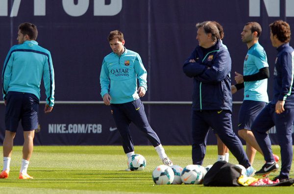 صور تدريبات لاعبي برشلونة 15-03-2014 Barcelona-15-03-14-Entrenamien_54403121108_54115221154_600_396