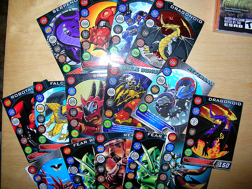 bazı bakugan kartları C19b61e861fe55bbec1e4463f54b9e9b_1266097922