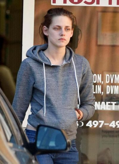 Kristen Stewart' a Gıcık Olanlar Burayaaa xD xD - Sayfa 4 Kristen_stewart_without_makeup_3_0_0_0x0_400x550_1246519234