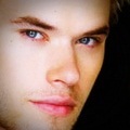 KeLLan Lutz AvatarLarı 5ee3467483720362cc454a2ba98d9c72_1263991768