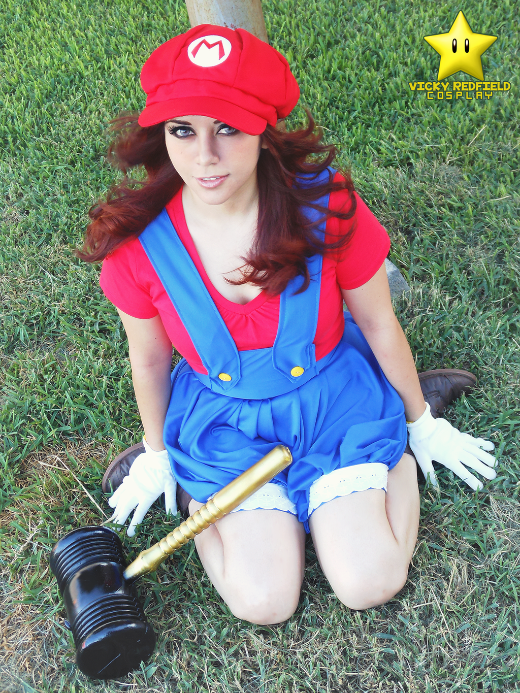 [Musas do Cosplay] - Página 3 Fem_mario_bros_by_vicky_redfield-d7w5gd9