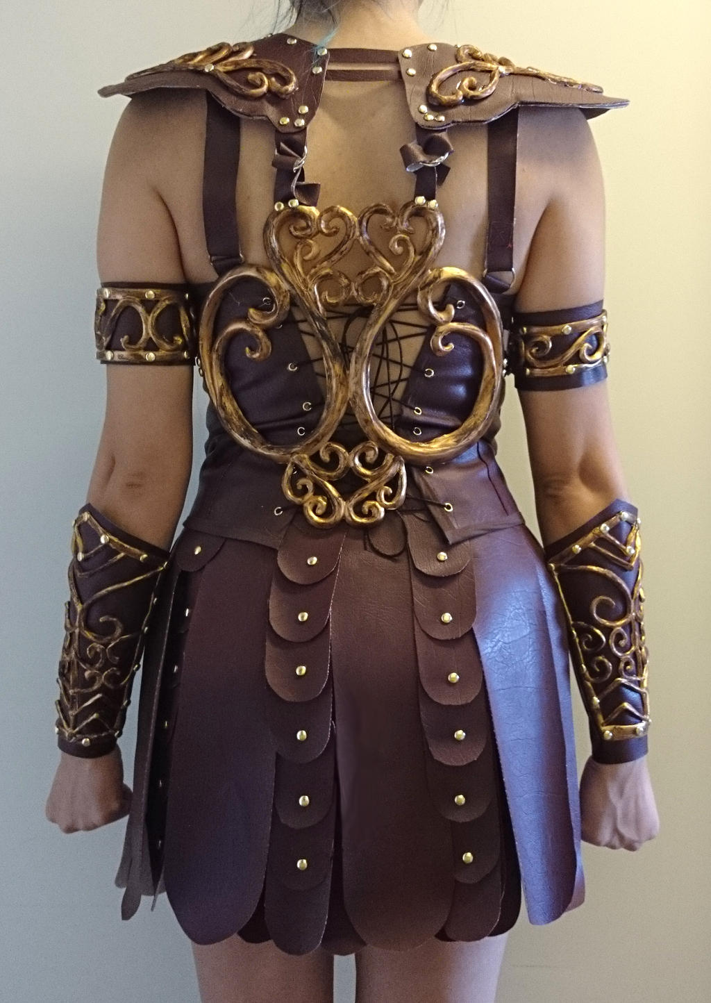 HALLOWEEN #3: Fiesta en Hogwarts Xena_costume_95__done_back_by_lehint-d7d2uvy