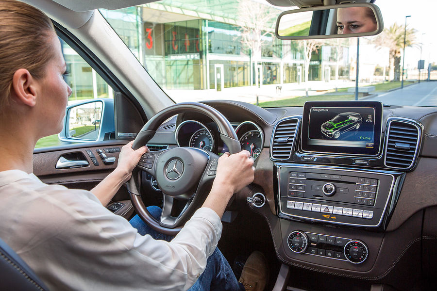 2015 - [Mercedes] GLE [W166] - Page 5 03-2015-Mercedes-GLE-Sperrfrist-26-3-2015-New-York-fotoshowBigImage-c14194e7-851460