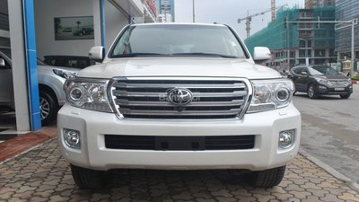 Bán xe ô tô Toyota Land Cruiser V8 năm 2015, màu trắng, nhập khẩu 20151130150756-4e15_wm