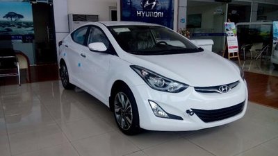Giá ô tô Hyundai Elantra 1.6AT model 2016, trắng, NK 147329c3d58ff15a15c2a640x480-3661
