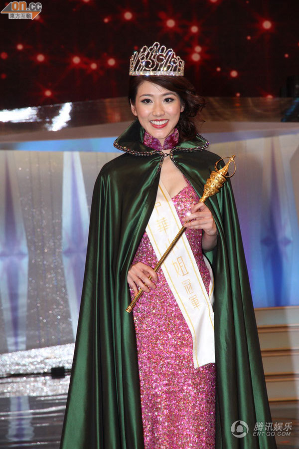 2013 | Miss Chinese International | Gloria Tang 6000416_980x1200_281