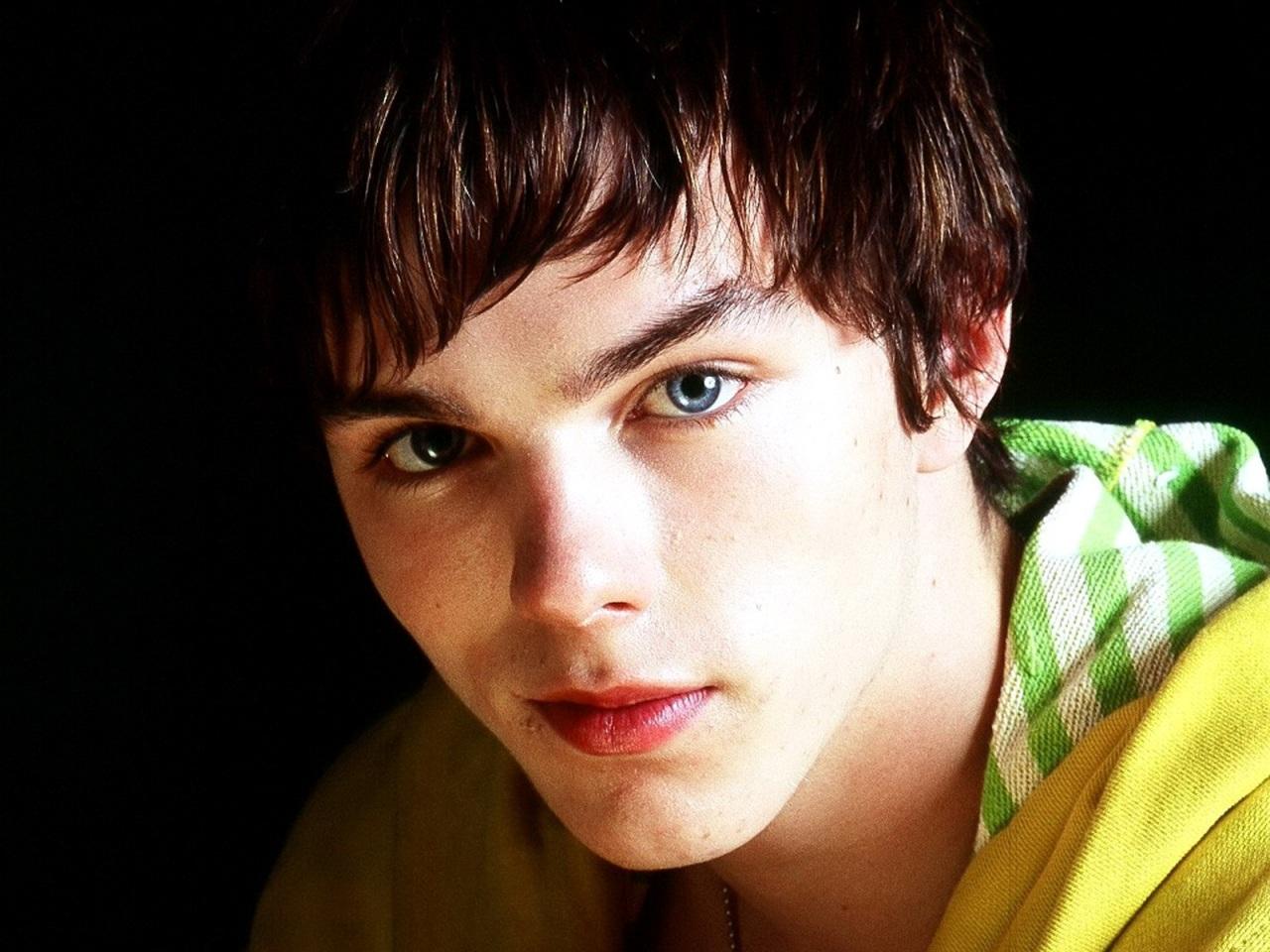 Sebastian Miller Nikolas-xolt-or-nicholas-hoult-www-gdefon-ru-376092880