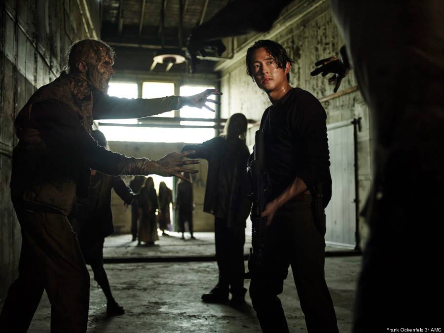 [SERIE] The Walking Dead. - Página 6 Glenn_No_Sanctuary_5x01