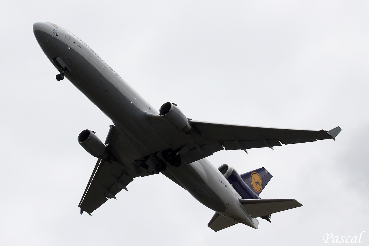 McDonnell Douglas MD-11F Lufthansa Cargo D-ALCE & Divers le 08.07.14 - Page 2 M11-4-copie-4694971