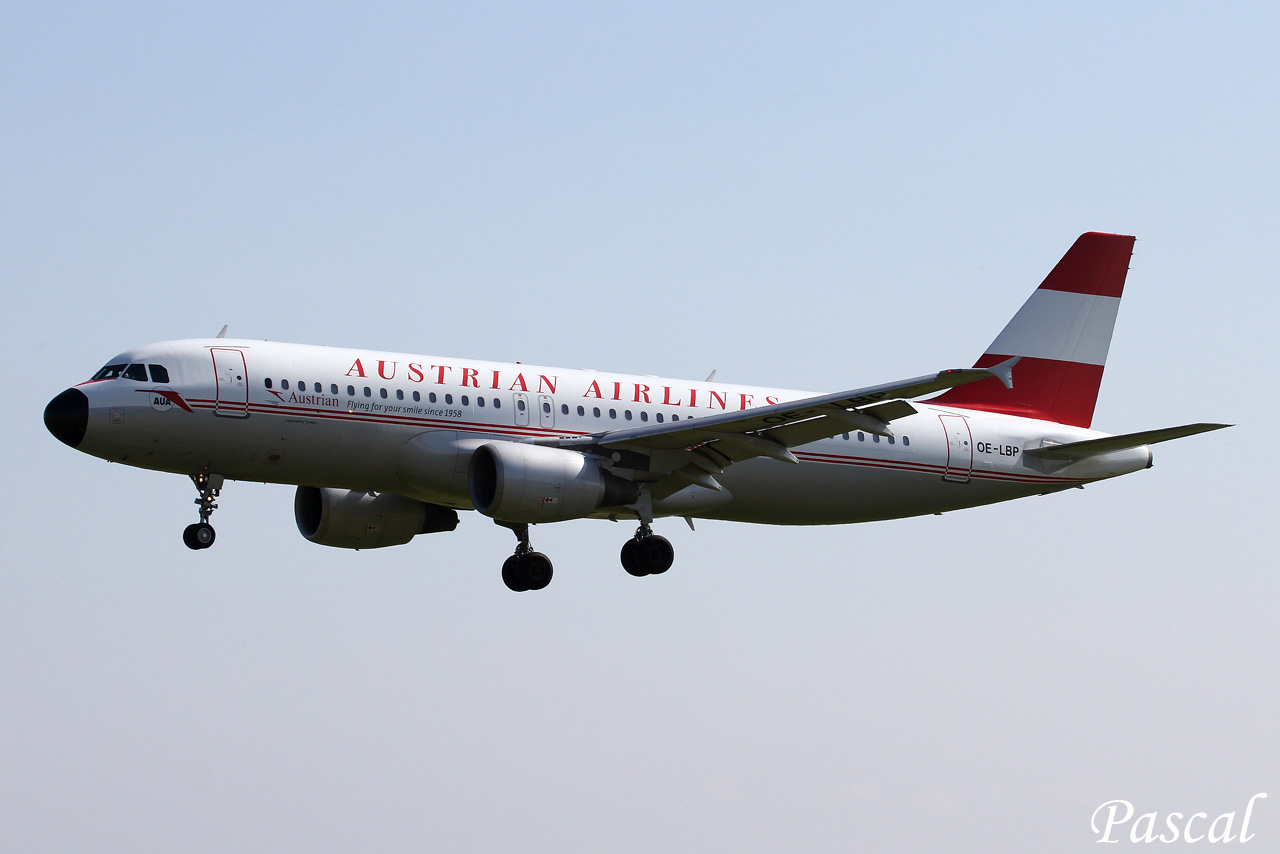 Austrian Airlines OE-LBP & Militaires & Divers le 20.06.14 - Page 2 Pum-3-copie-464a496