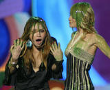 Mary-Kate & Ashley Olsen - Page 6 Th_53596_celebrity_city_city_Mary_Kate_Olsen_14