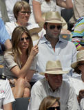 Jennifer Aniston - Page 3 Th_36765_Jennifer_Aniston_Roland_Garros_2006_French_Open__Finale_15