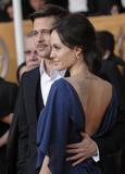 Angelina Jolie - Page 2 Th_39750_Celebutopia-Angelina_Jolie_arrives_at_the_15th_Annual_Screen_Actors_Guild_Awards-44_122_355lo