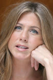 مكتبة صور Jennifer Aniston Th_13526_Jennifer_Aniston_Piyal_Hosain_portraits_11