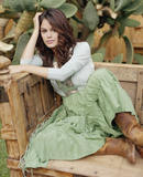 Rachel Bilson - Page 2 Th_95409_rbilson_ellegirl_05