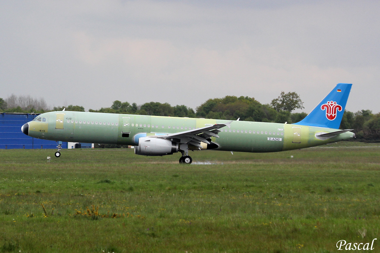 Airbus A321-231 China Southern Airlines D-AZAG / B-1831 le 22.04.2014 Din-19-4537fea