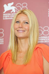 Gwyneth Paltrow at the "Contagion" photocall during the 68th Th_143439804_GwynethPaltrowContagionPhotocall68thVeniceRfX0o7RmfTIl_122_598lo