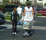 New pictures 2 - Page 2 Th_27599_va_Longoria_and_boyfriend_Tony_Parker_shop_at_Ralph_s_supermarket_in_LA_05_123_598lo