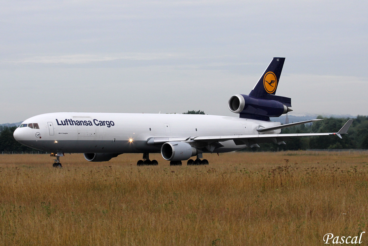 McDonnell Douglas MD-11F Lufthansa Cargo D-ALCE & Divers le 08.07.14 - Page 2 M11-3-copie-469495d