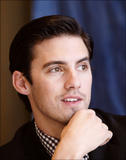 Milo Ventimiglia Th_40865_milo_5_122_367lo