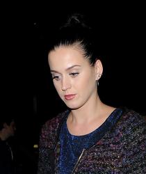 Katy Perry Th_283582941_zibeno7forCFandCL15_122_549lo