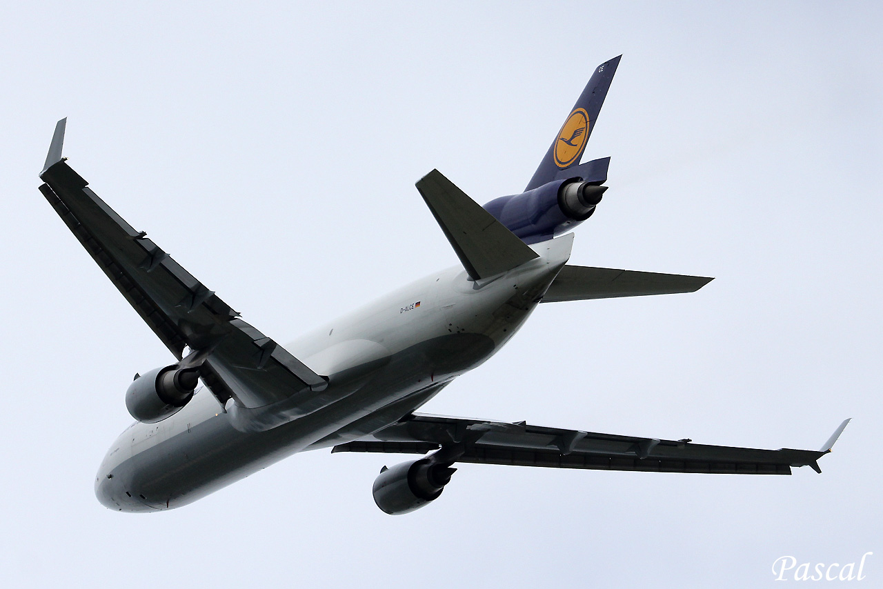 McDonnell Douglas MD-11F Lufthansa Cargo D-ALCE & Divers le 08.07.14 - Page 2 M11-5-copie-469497b