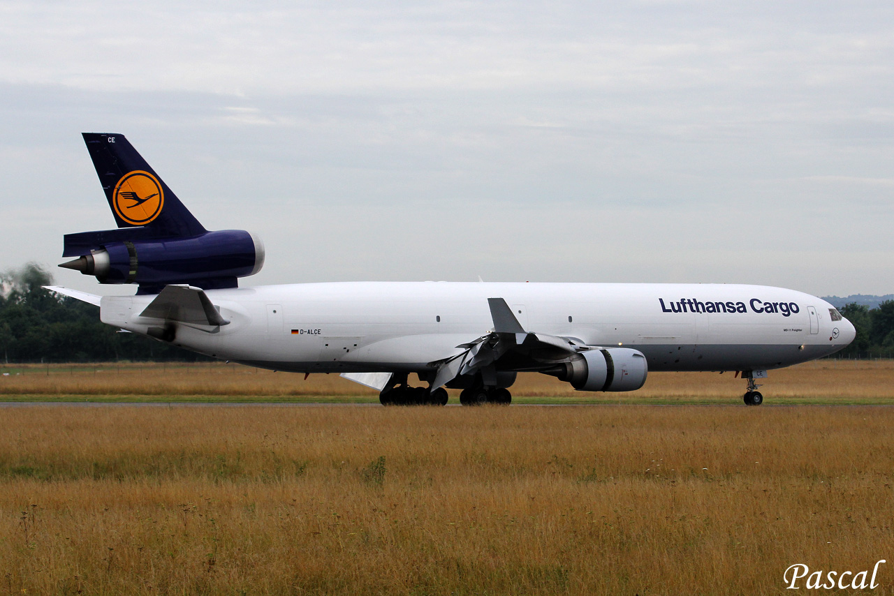 McDonnell Douglas MD-11F Lufthansa Cargo D-ALCE & Divers le 08.07.14 - Page 2 M11-2-copie-4694949