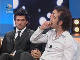 Burak zivit Beyaz Show Resimleri Th_53142_bscap021_122_1109lo