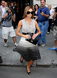Leaving the Hotel Th_06589_celeb-city.org_Victoria_Beckham_leaving_hotel_029_122_733lo