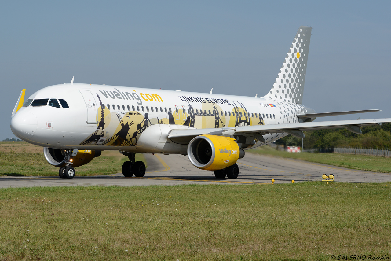 [19/09/2014] A320 Vueling Linking Europe c/s   Dsc_3975-47d2e87