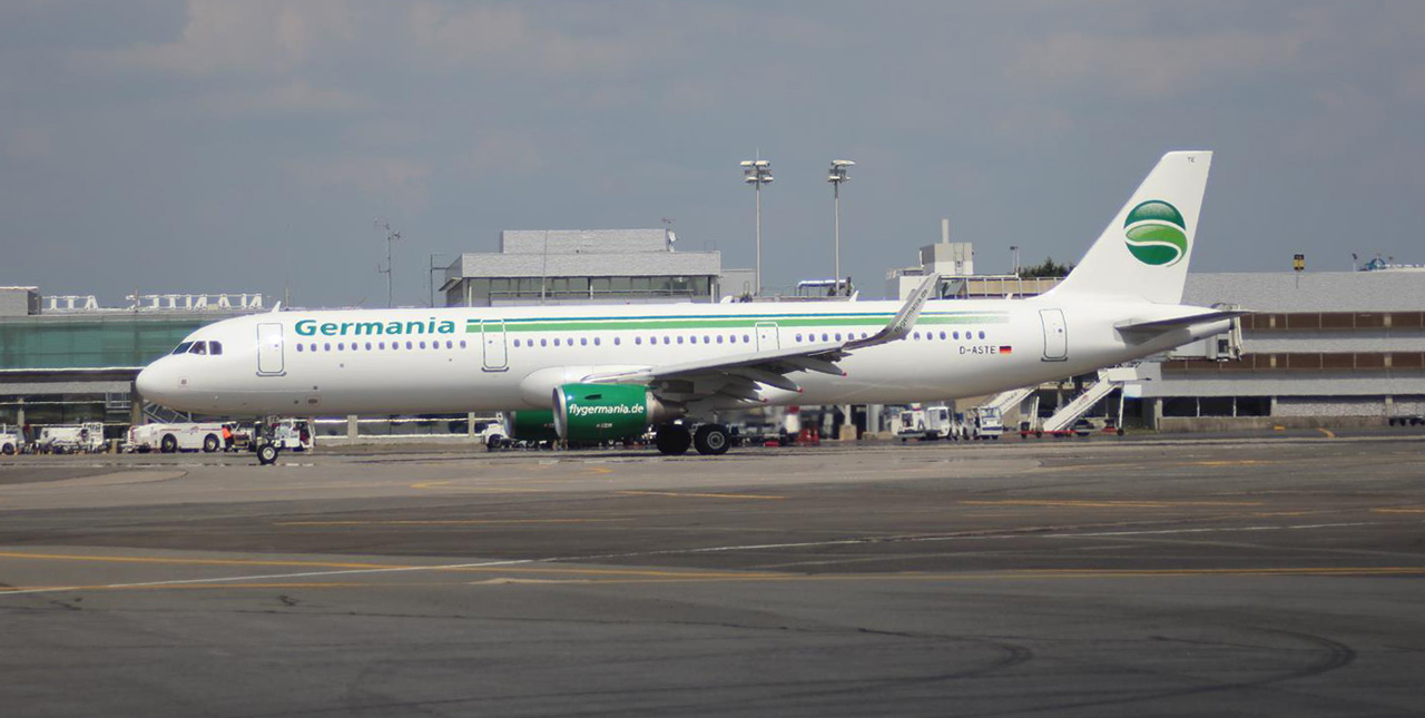 [01/08/2014] Airbus A321 (D-ASTE) Germania  Img_6760-4704bff