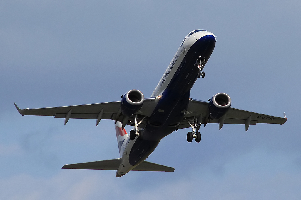 Embraer ERJ-190SR BA CityFlyer G-LCYK + Divers Le 09.10.14 Img_2868-4806021