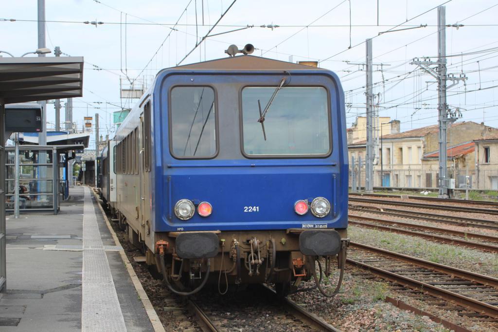 X2200 à Bordeaux  X2200-4c5d4ce