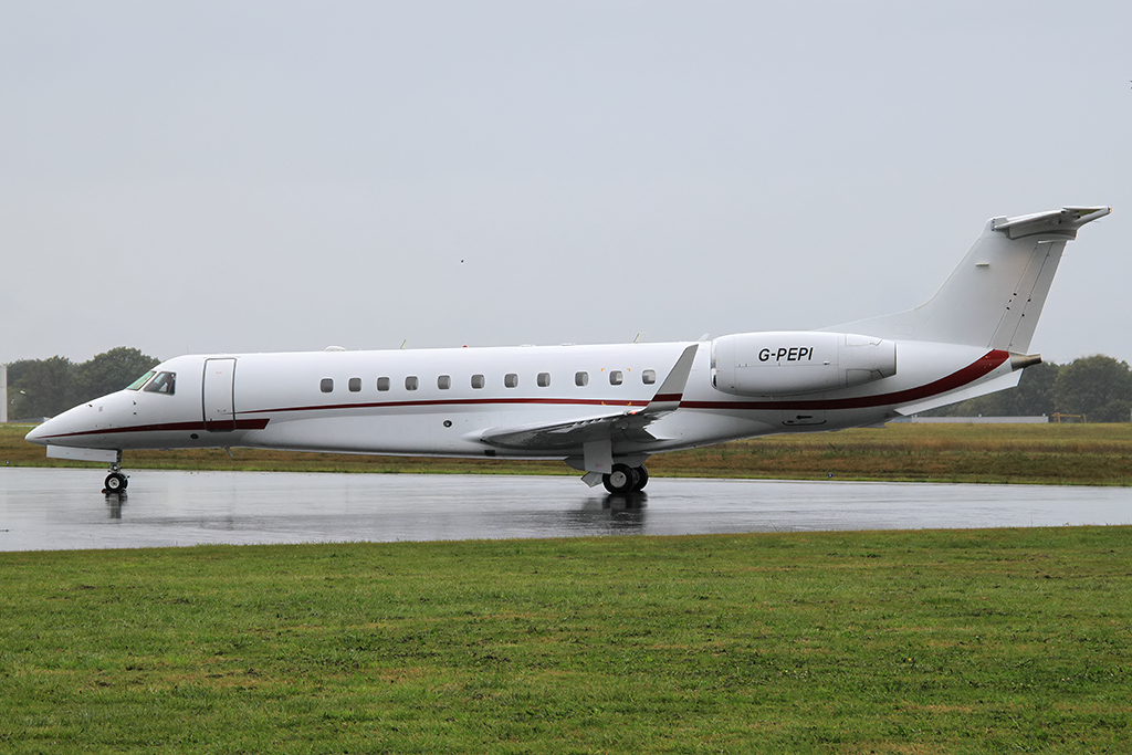 Embraer ERJ-190SR BA CityFlyer G-LCYU + Divers Le 12.10.14  Img_2938-480ec74