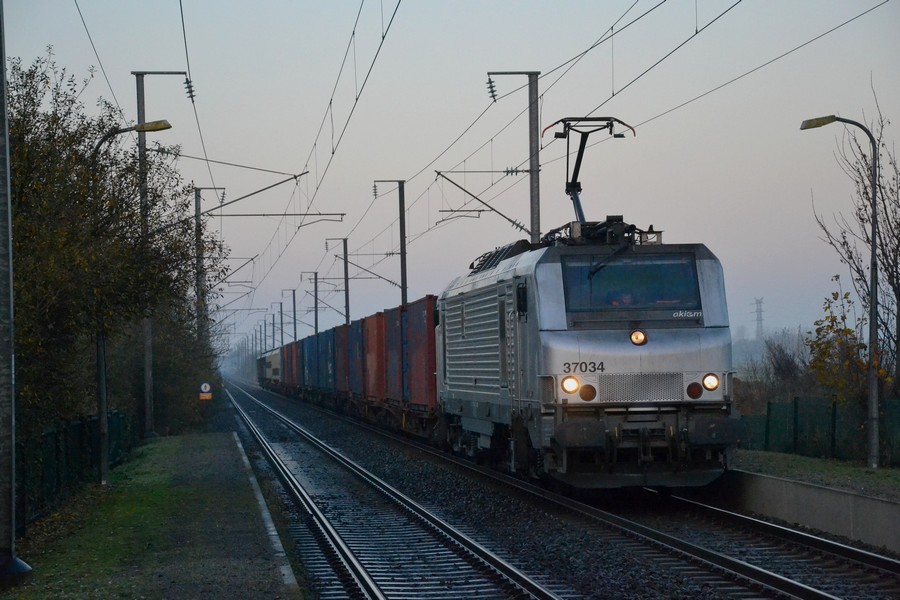 Les trains dans la région Hauts-de-France - Page 7 Bb37034-akiem-5562029