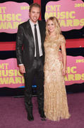 Kristen Bell Th_062468349_kristen_bell_2012_cmt_music_awards_49_122_415lo