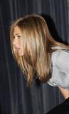 Jennifer Aniston - Page 3 Th_08437_janiston14