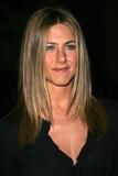 Jennifer Aniston - Page 3 Th_68018_jennifer_aniston_172130_122_505lo