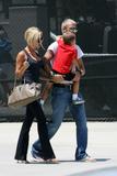 Victoria & David shopping in LA 2007-07-24 Th_86456_celeb-city.eu_Victoria_Beckham_Beckham_Shopping_in_LA__x120_123_1028lo