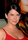 Lauren Graham Th_55478_08_122_195lo