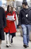 Photos du tournage {Saison 2} - Page 8 Th_86749_Celebutopia-Leighton_Meester_on_the_set_of_Gossip_Girl_in_New_York_City4_Nov_12-05_122_835lo