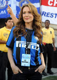 FC Chelsea vs Inter Mailand 21. Juli Th_68053_celeb-city.org-The_Elder-Alyssa_Milano_7104_122_86lo