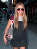 Amanda Bynes Th_40861_celebs4ever_Amanda_Bynes_Candids_In_Beverly_Hills_0005_122_864lo