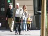 Martina y Pablo, de paseo por Madrid Th_40667_89_122_986lo